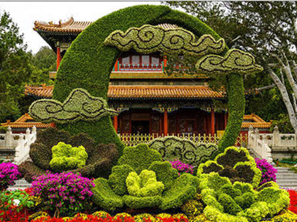 国庆绿雕花坛